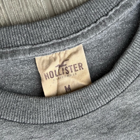 Hollister Y2K Surf Classic HCO Calif Gray Short Sleeve Shirt Size Medium - Picture 2 of 7